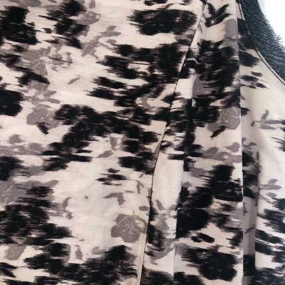 Vera Wang Above-Knee Length Dress - Picture 2 of 2